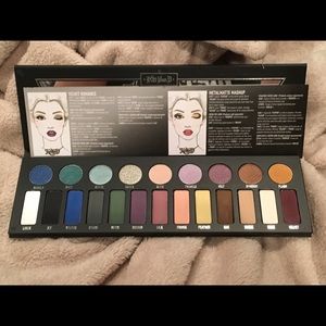Kat Von D MetalMatte Eyeshadow Palette